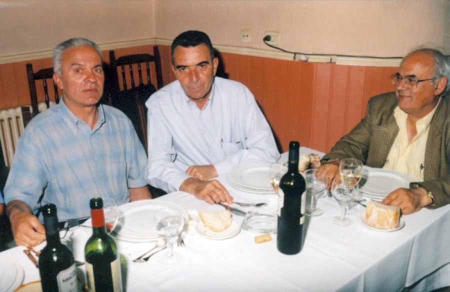 29 - En el restaurante Oasis - 2001